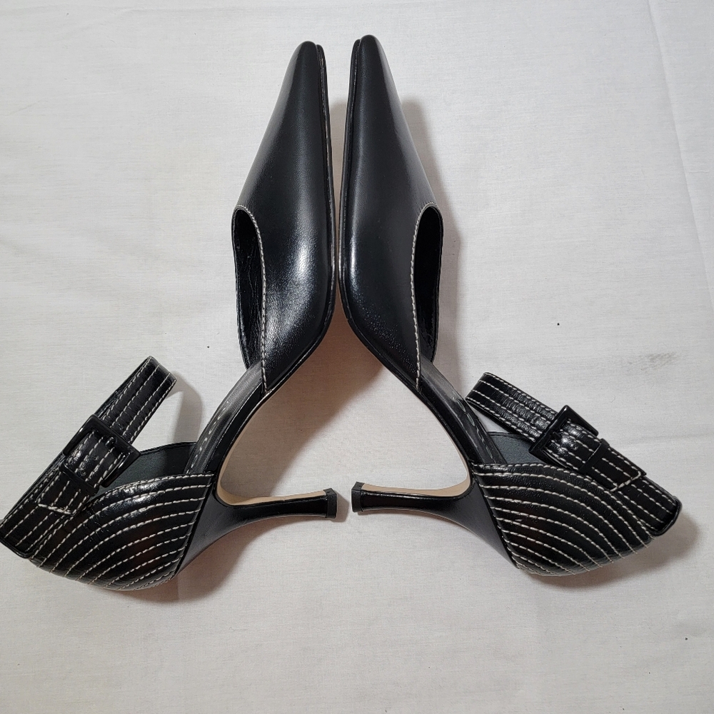 J. Renee Black White Stitching Ankle Strap Pumps Women's Size US 9 M Witch Toe - Picture 4 of 8
